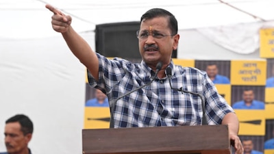 CAG report uncovers Rs 2,027 crore loss in Delhi liquor policy scandal