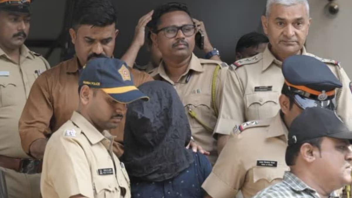 ‘IITian Baba’ Abhey Singh expelled from Juna Akhara for disrespecting his guru; he responds