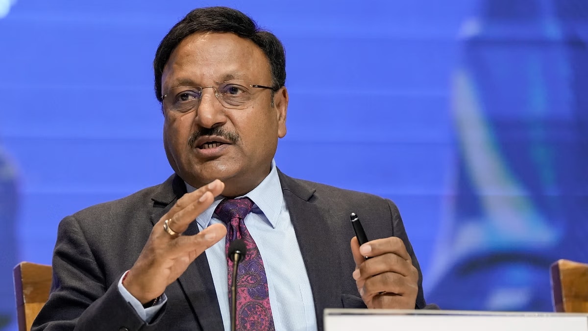 Rajiv is ready to step down from the positon of Chief Election Commissioner- Know the Jounery so far. (Image Source: Express Photo)