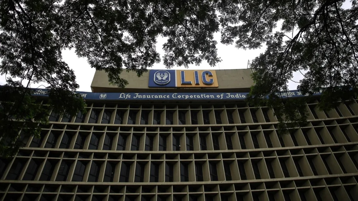 LIC, health insurance sector, acquisition, CEO, business premiums, premium collections