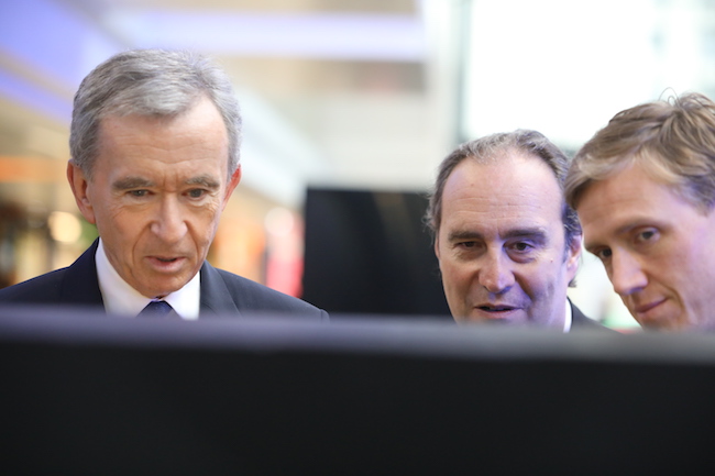 Zebank，Bernard Arnault的在线银行 / Real Estate之后，Xavier Niel的新Martingale…。 / Google测试提示