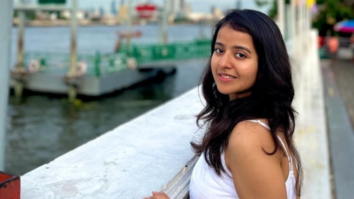 At 19, the Youngest Woman to Become a Chartered Accountant. (Image Source: (Instagram/@ca_nandini19))