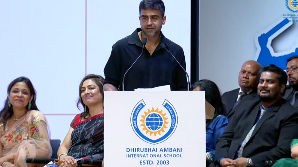 Nikhil Kamath mentioned Mukesh Ambani while talking about the stock market, and Nita Ambani couldn’t hold back her reaction.