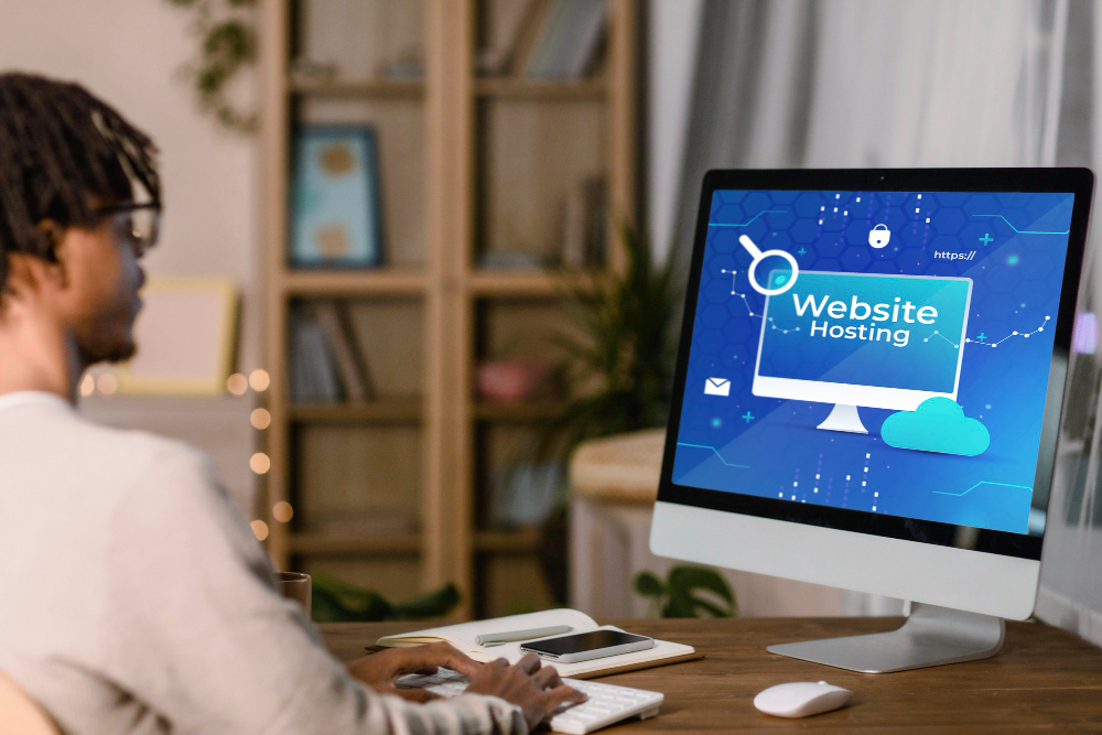 内部化您的网络住宿：技术原因和组织后果