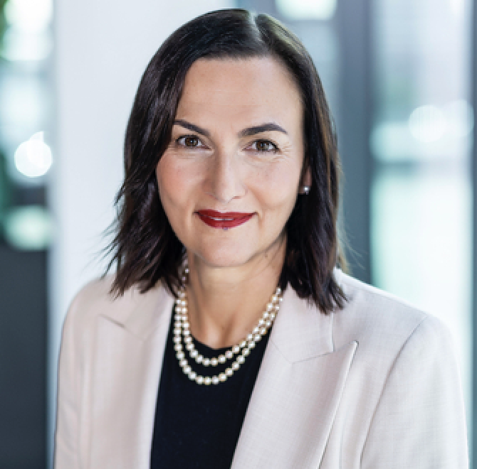 Newmont将Natascha Viljoen推广到总裁兼首席运营官