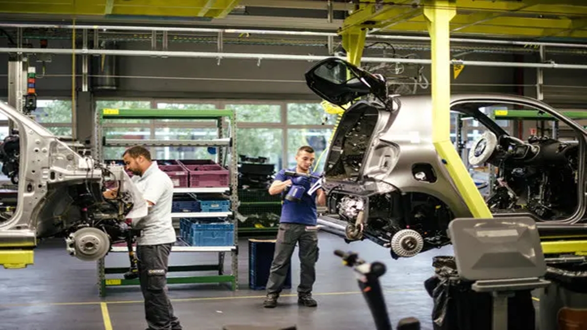 France jobs, EU Blue Card, eligibility criteria, foreign workers, work permit, residency permit