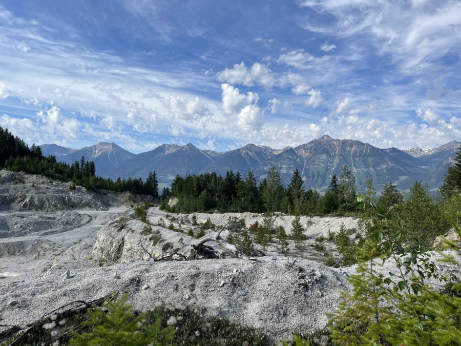 不列颠哥伦比亚省的Ninova全球重新开放石英采石场 