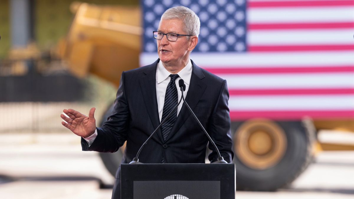 Notably, visionOS also now offers persistent widgets. These ambient, 3D elements live on walls, desks, or shelves in a customer’s home using Apple Vision Pro.