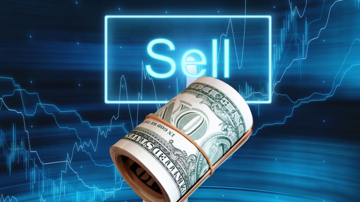 FII selling continues for third straight session: Is valuation the big worry driving funds out of India?