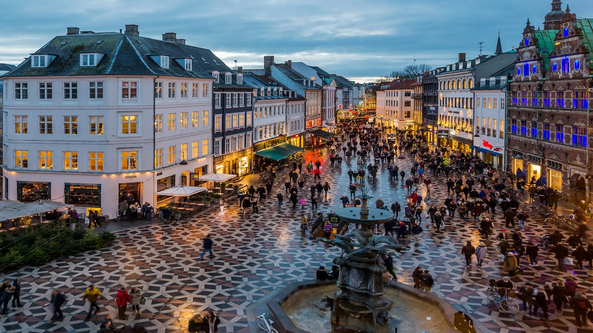 Denmark, salary limits, minimum monthly salary, residence, work permit, foreigners, July 2025