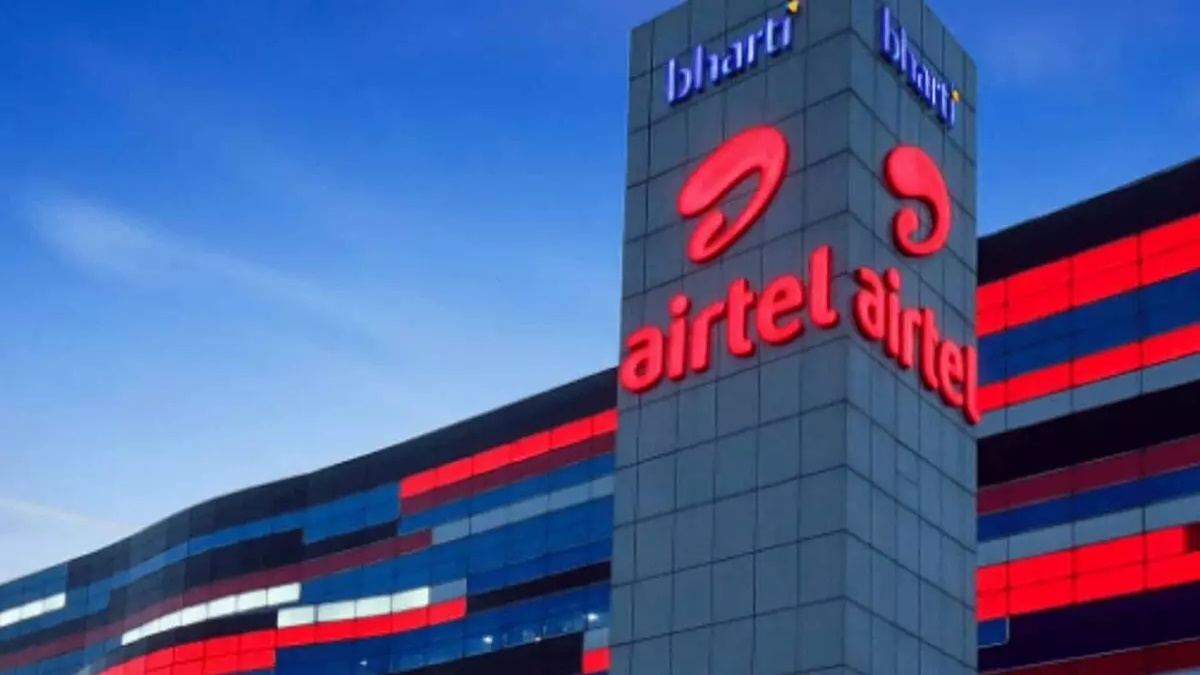 Bharti Airtel stock, Jefferies buy rating, Macquarie target price, telecom sector India, Airtel ARPU growth