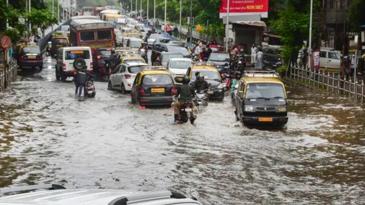 Mumbai weather today: IMD issues ‘orange alert’ after overnight downpour floods city; THESE areas are on high-alert