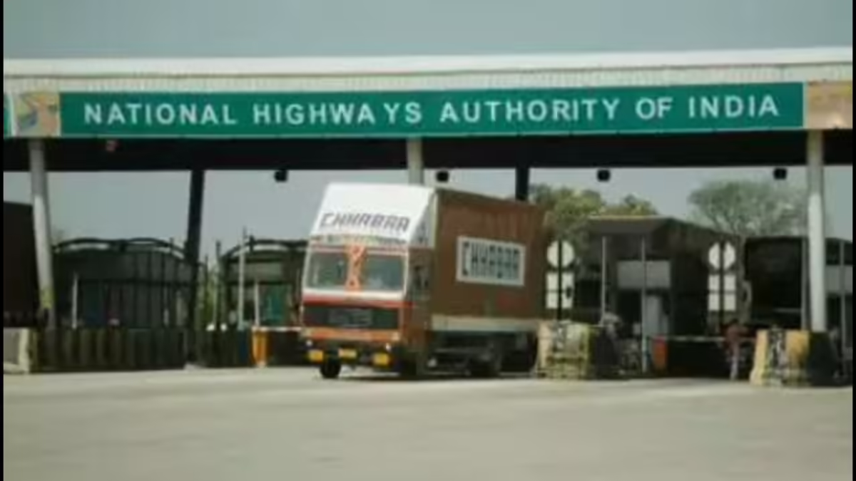 Senior officials confirmed that over 30 similar toll agreements are under scrutiny across Uttar Pradesh.