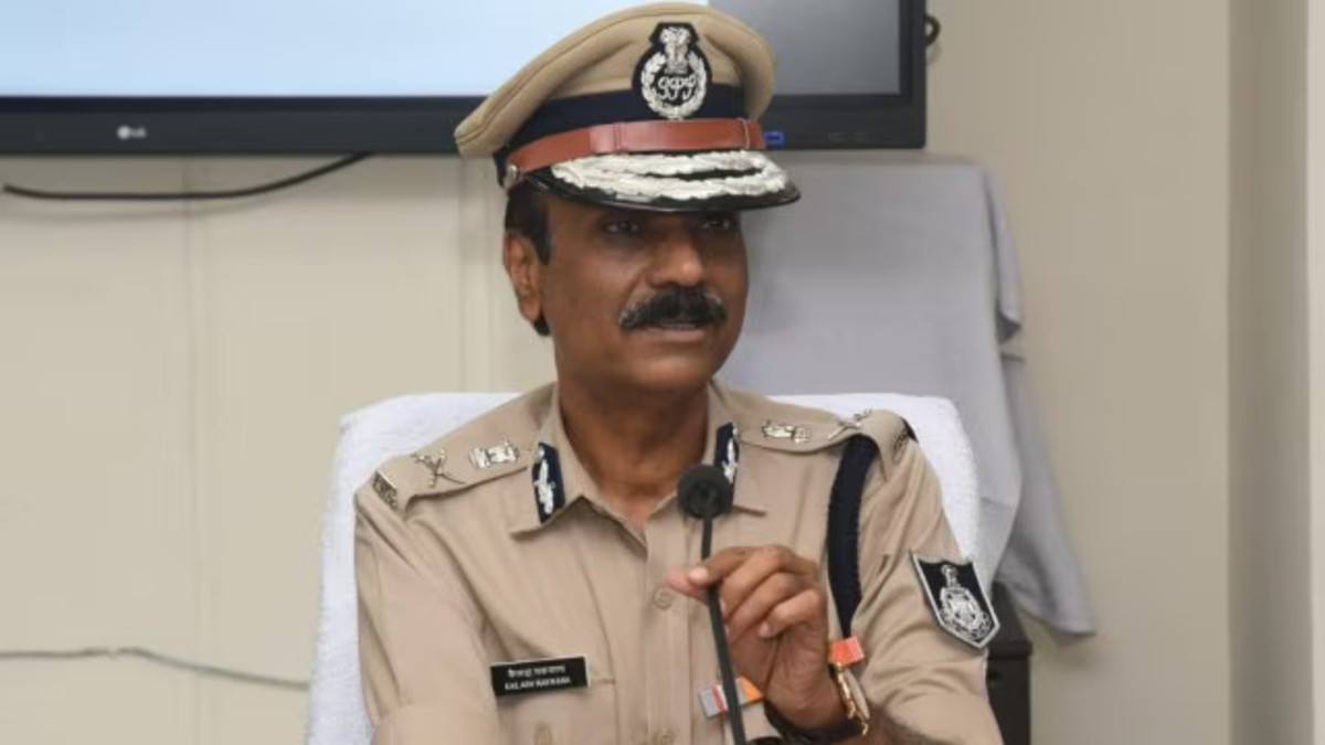‘Obscene content is being served’: Police alone cannot deal with rape cases, says MP DGP; blames adult content availabilty for surge in rape cases . (Image Source: X/@DGP_MP)