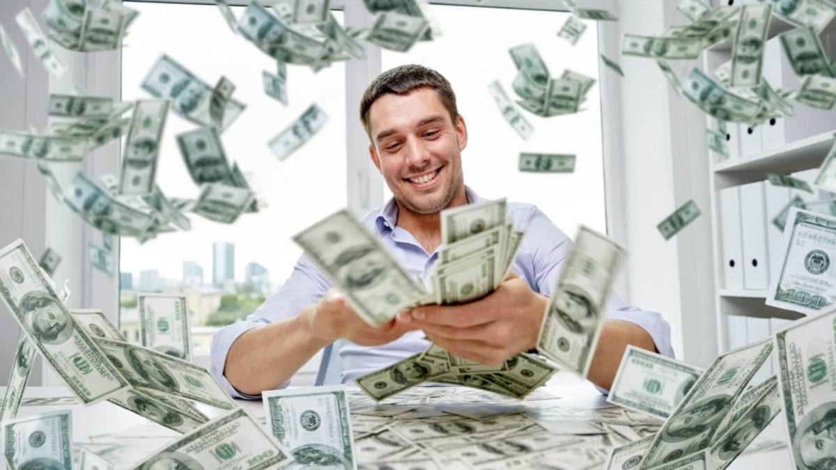 us millionaires, millionaires in us, us millionaires report, how many millionaires in the world, millionaires list, list of millionaires, UBS report on millionaires, world news