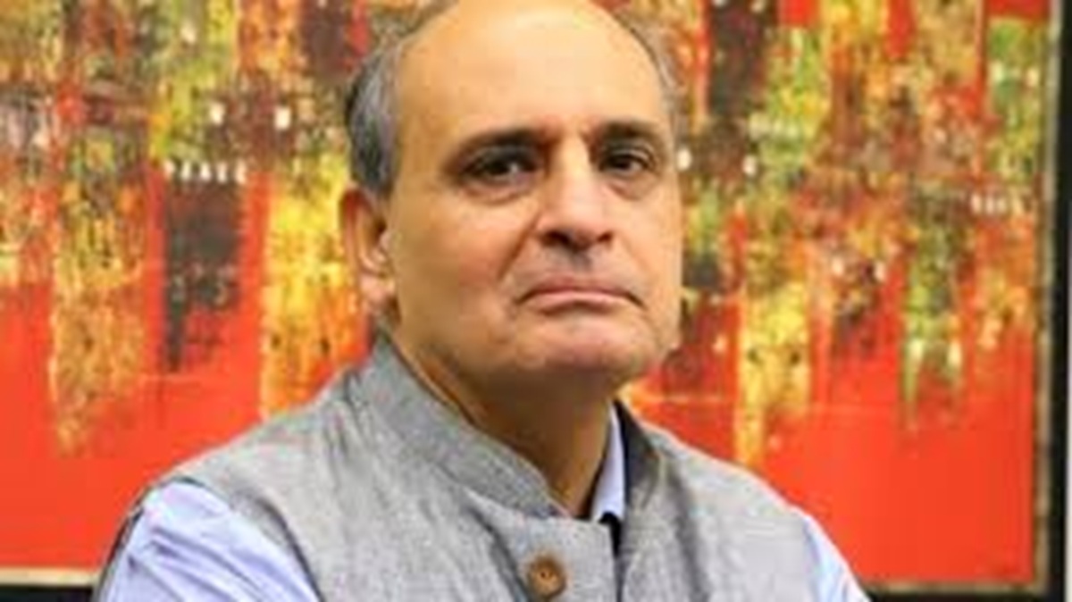 SEBI, Sanjiv Bhasin, ban, trading, stock tips, investment strategy, buy orders, stock positions, investigation, market manipulation, IIFL Securities,