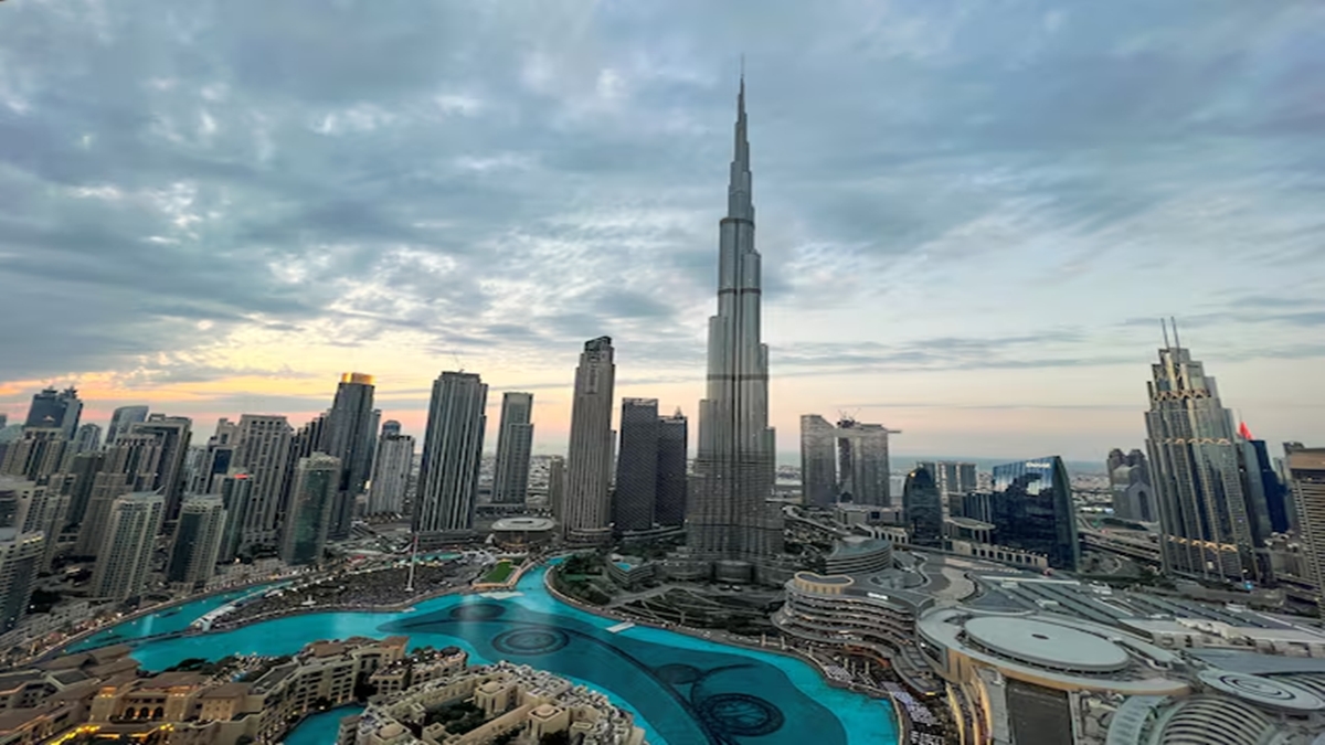UAE banks, minimum account balance, monthly fee, Central Bank, current accounts