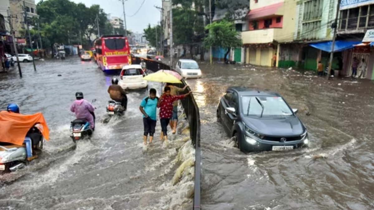 Heavy rain alert for Telangana: IMD warns of downpour in 30 districts, Hyderabad on caution list