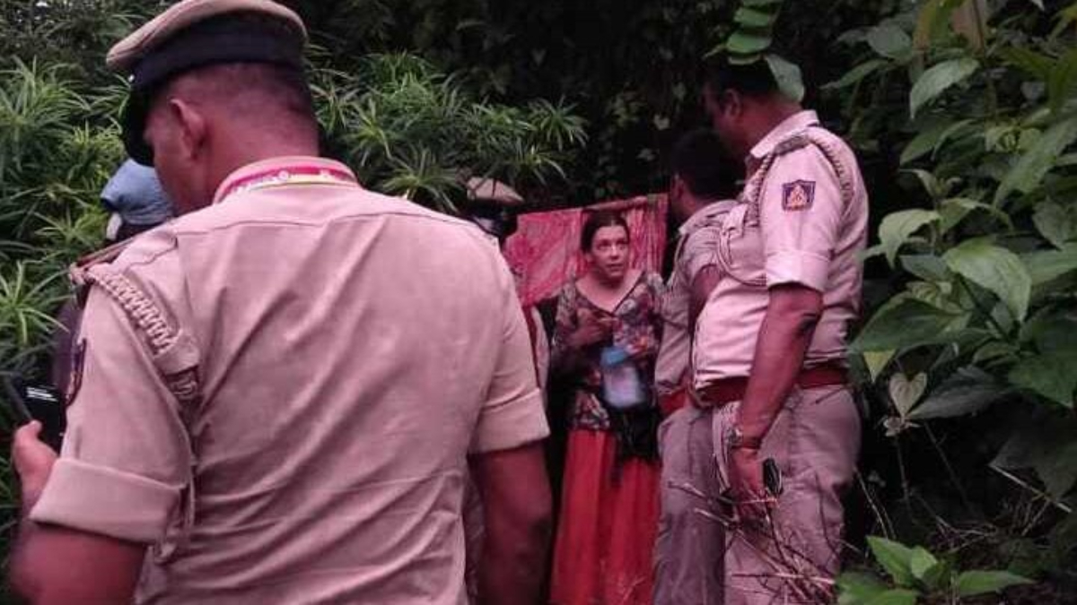 Russian woman living in cave with kids to be deported