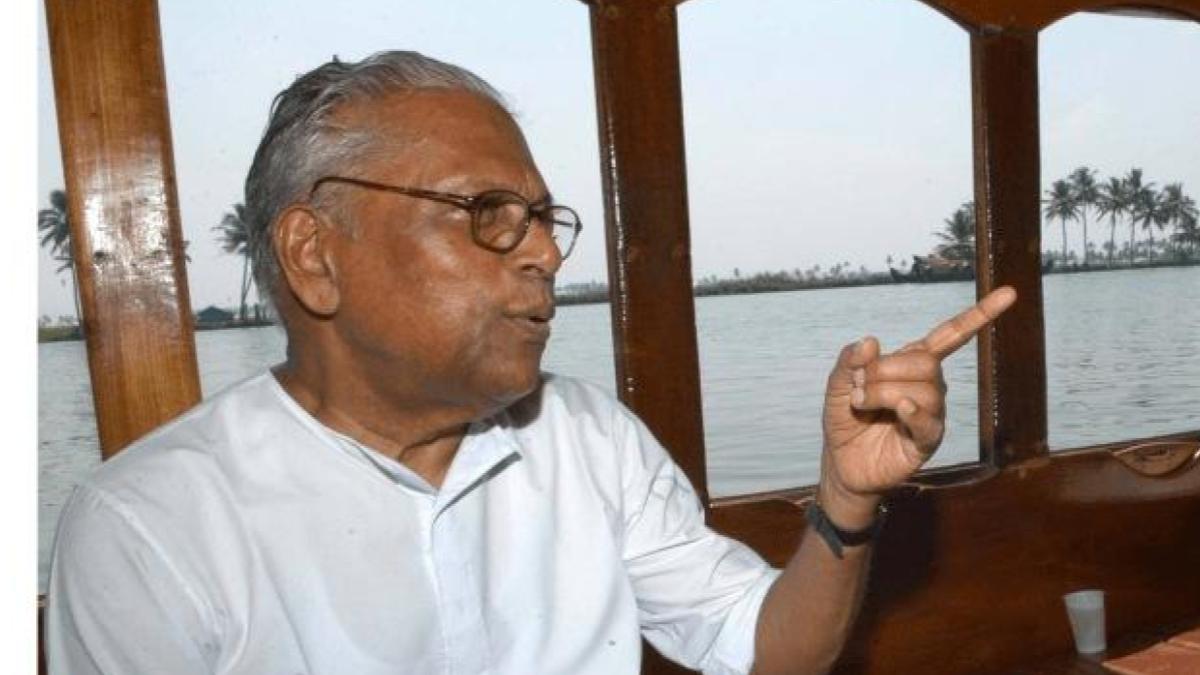 Pet owners put best paw forward with Dog Surfing Championships set for next month