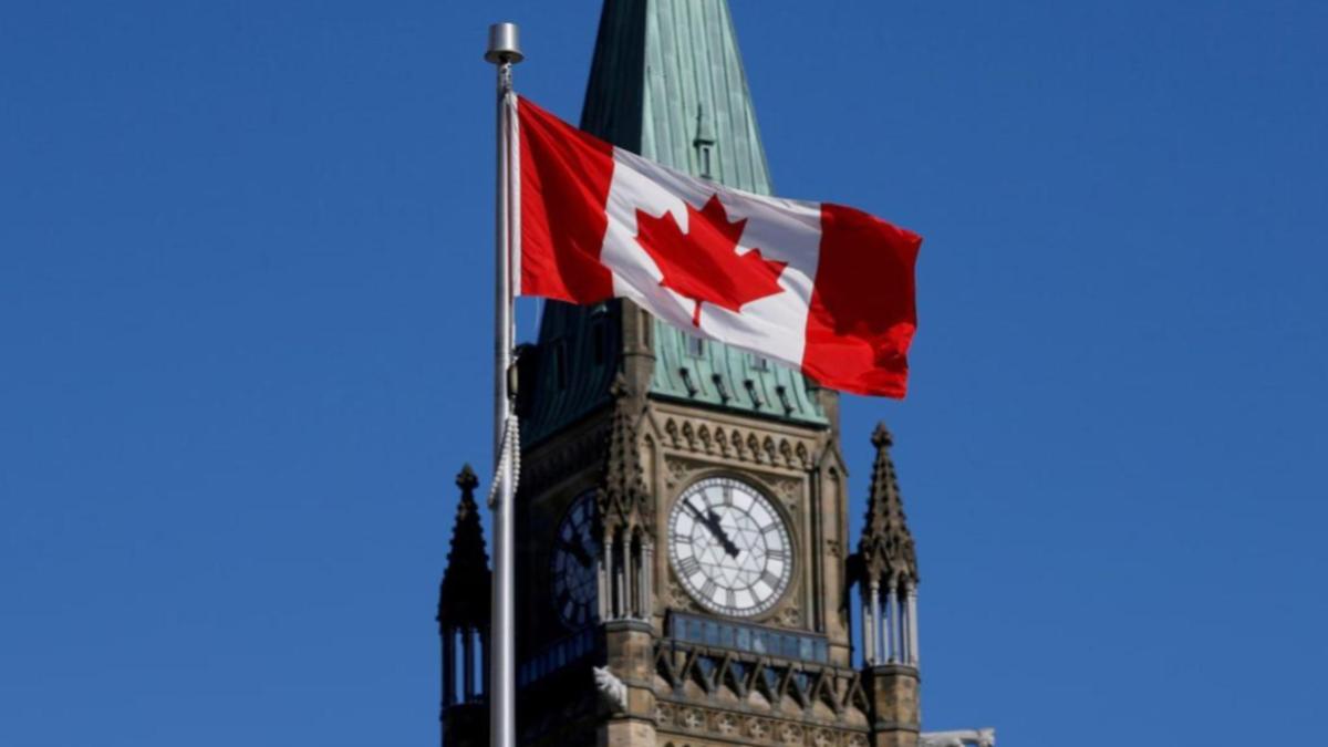 latest Express Entry draw, Provincial Nominee Program eligibility, Canada permanent residency, foreign nationals, apply for Canada PR