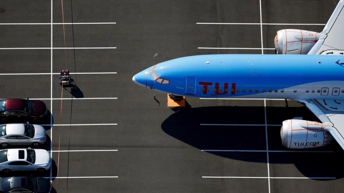 Boeing 787 Dreamliner, emergency landing, fight in flight, world news, aviation news