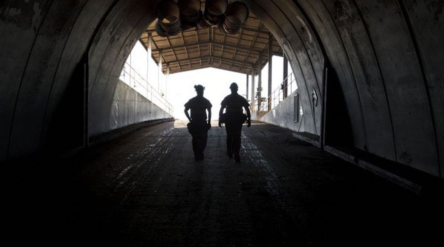 Peabody  -  Anglo $ 3.8B煤炭交易，在我的火之后的边缘