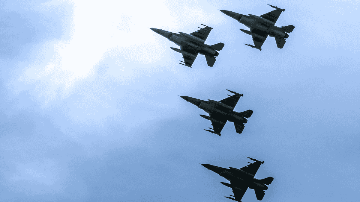 Hindustan Aeronautics share price today, August 20