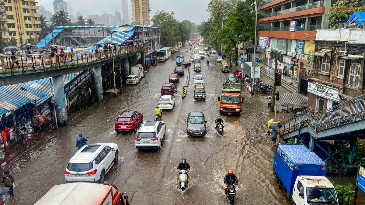 bmc mumbai rains weather report high tide