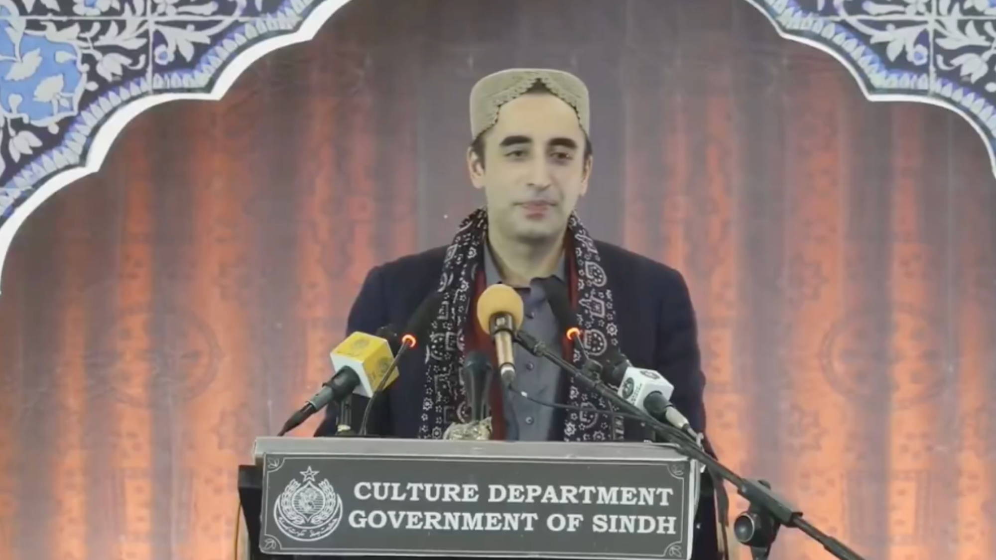 After Pakistan Army Chief Asim Munir threatened India with nukes, PPP chairman Bilawal Bhutto has fanned flames of war against India, adding that New Delhi would “lose” this one.