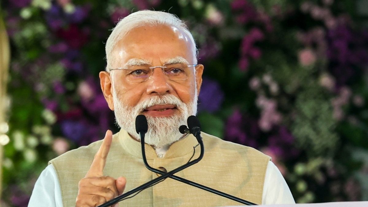 pm Narendra modi, Narendra modi, Japan, Maruti Suzuki, make in india, ahmedabad