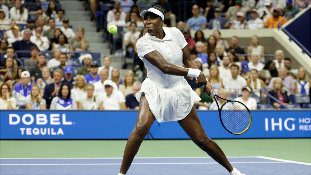 Venus Williams beaten by Karolina Muchova