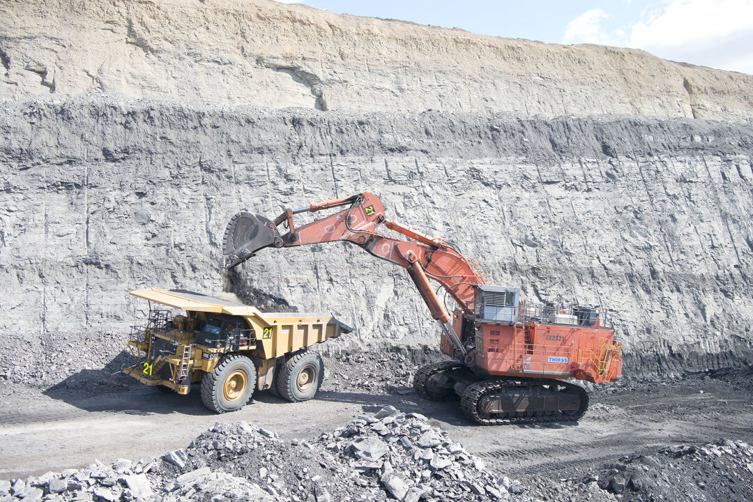 盎格鲁人矿业雷uss岛离开印尼矿业公司，寻求新的煤炭资产