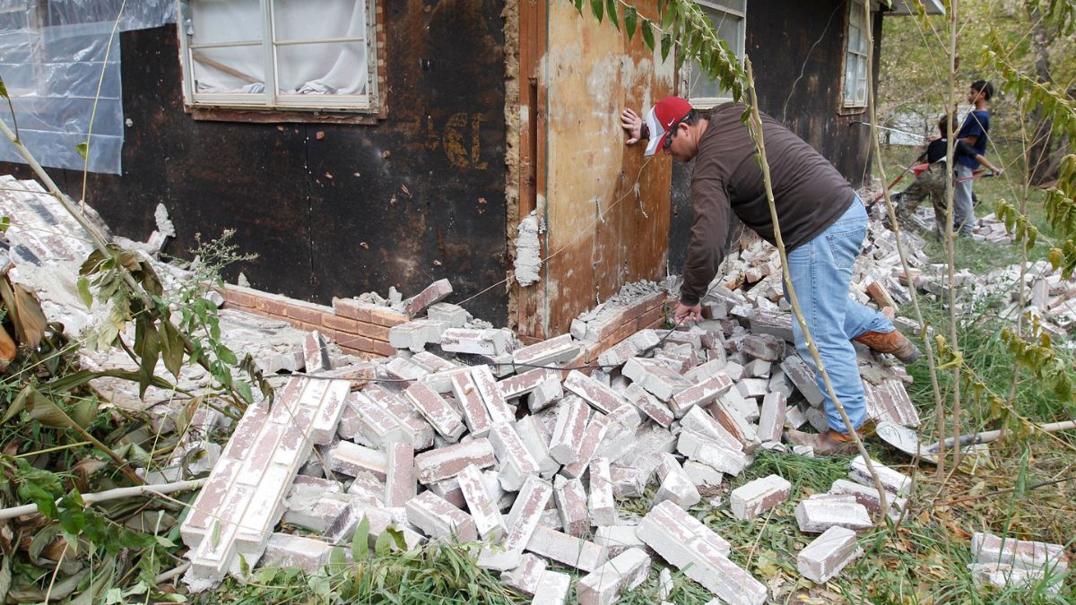 5.8 magnitude earthquake rattles off Oregon Coast
