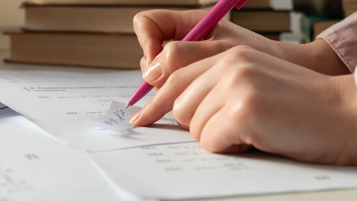 CGLE 2025 examination to continue as scheduled, SSC clarifies no large-scale cancellations