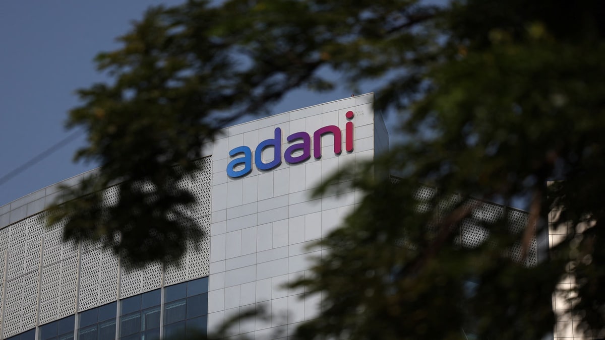 Adani Increases Apple Procurement Price for Himachal Farmers. (Image Source: Reuters)