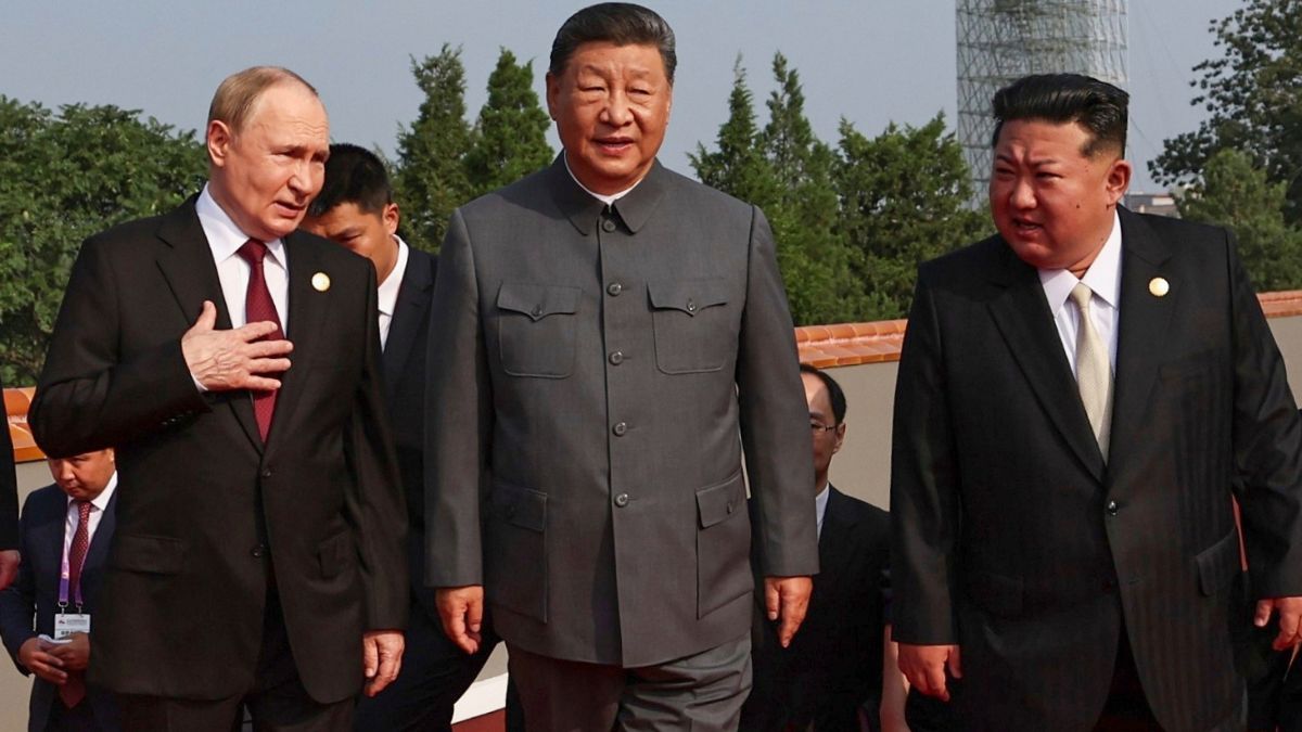Modi, Putin, Xi display camaraderie ahead of SCO plenary session