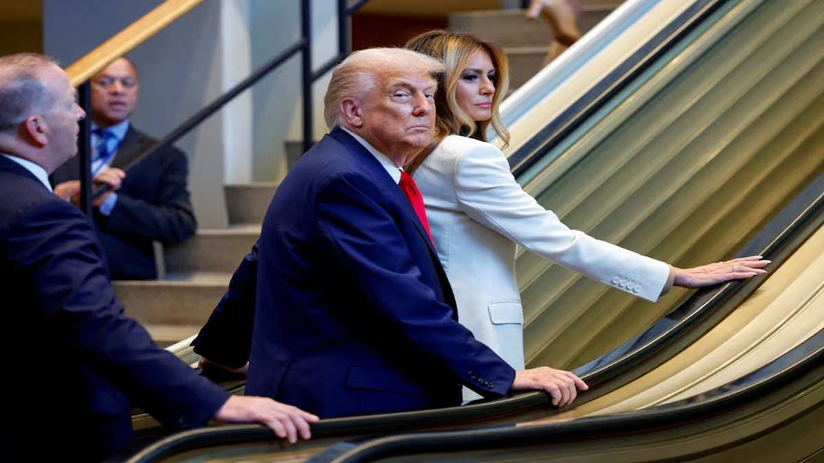 Trump on escalator row