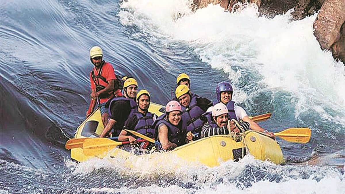 rafting, skiing, scuba diving, Adventure sports, insurance, travel insurance