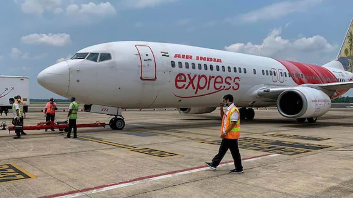 Mid-air scare for Air India Express as passenger tries to enter cockpit, handed over to police upon landing