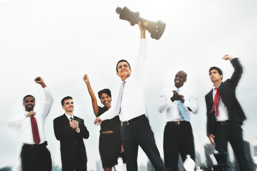 最好的领导者不会激励他们的团队，他们使他们自由