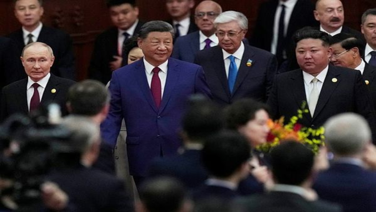 Modi, Putin, Xi display camaraderie ahead of SCO plenary session