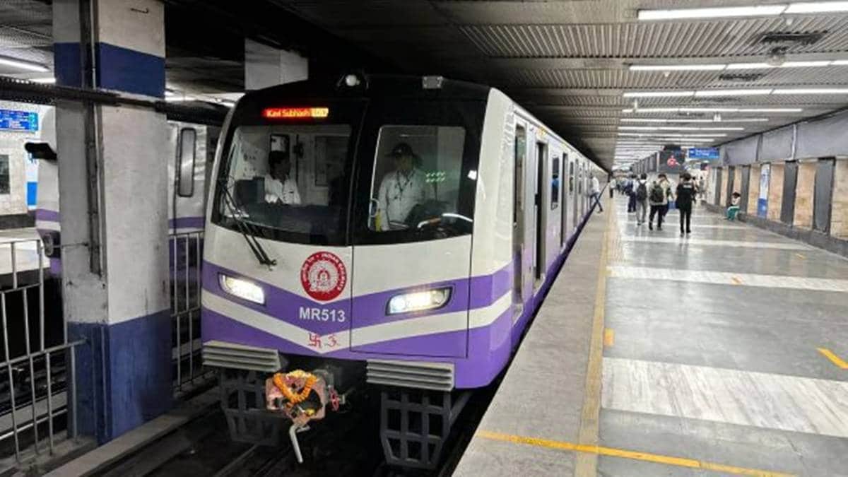 Kolkata metro special for Durga Puia