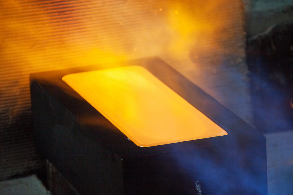 黄金价格飙升至美国政府关闭