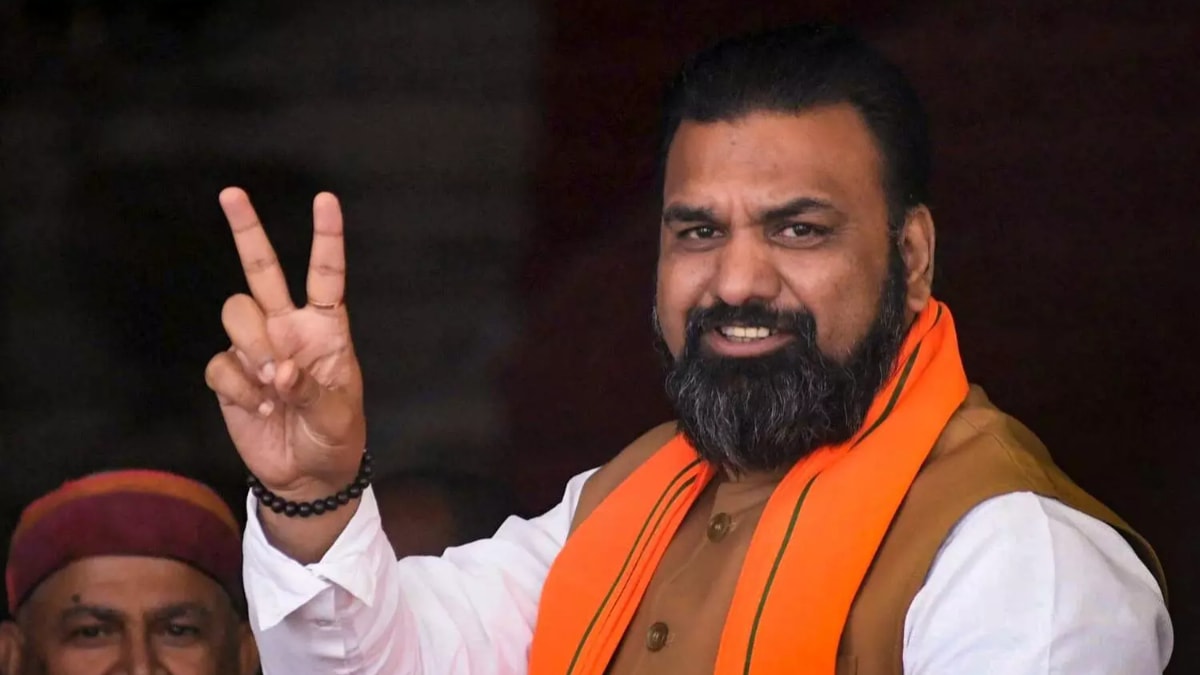 Ananya Panday shares never-seen-before Diwali album, blends childhood nostalgia with festive glam