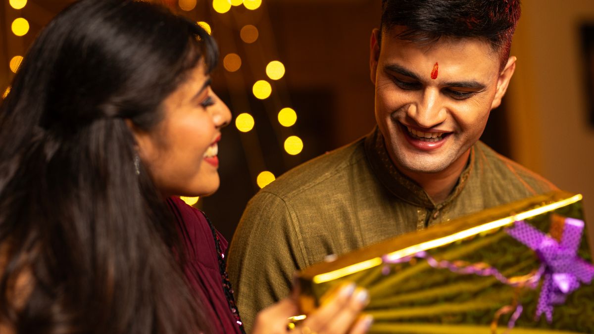 Bhai Dooj will be celebrated on October 23rd this year. (Image source: Canva)