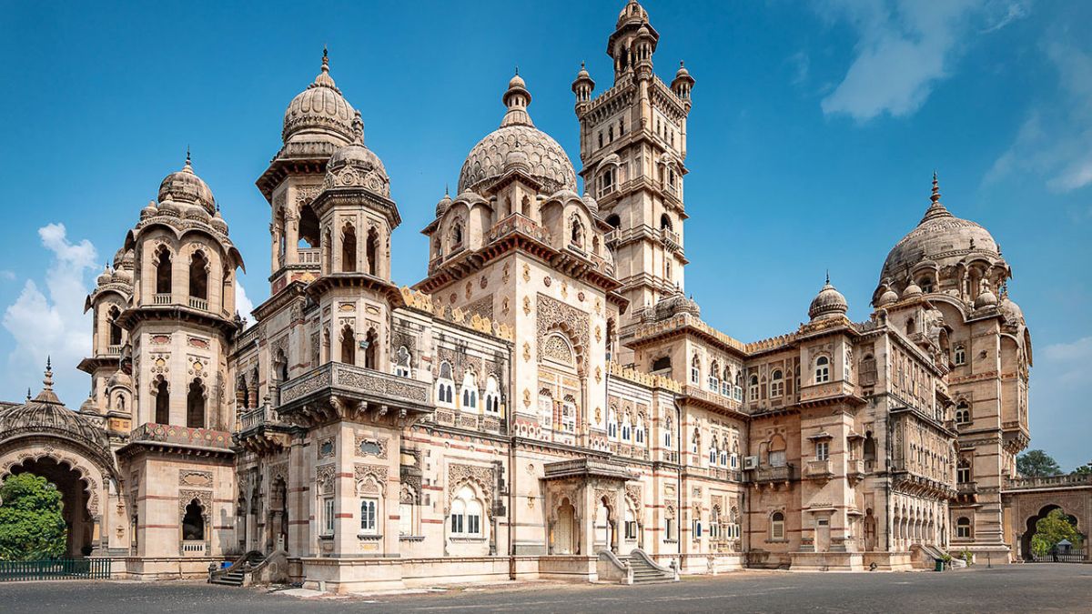 The Lukshmi Vilas Palace in Vadodra, Gujarat is the largest private residence in the world. (Image source: Courtesy of Gujarat Tourism)