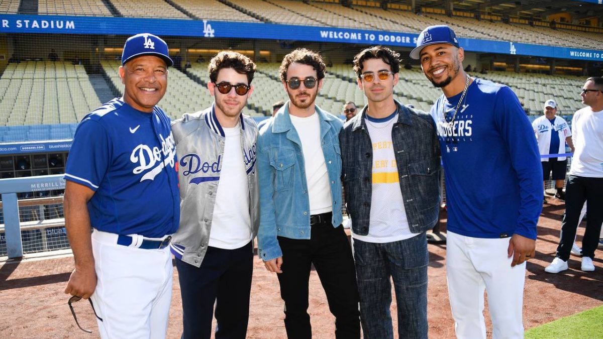 jonas brothers mlb