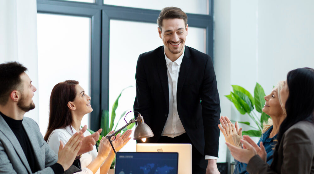 人类领导力：参与和成长的内部沟通的新途径