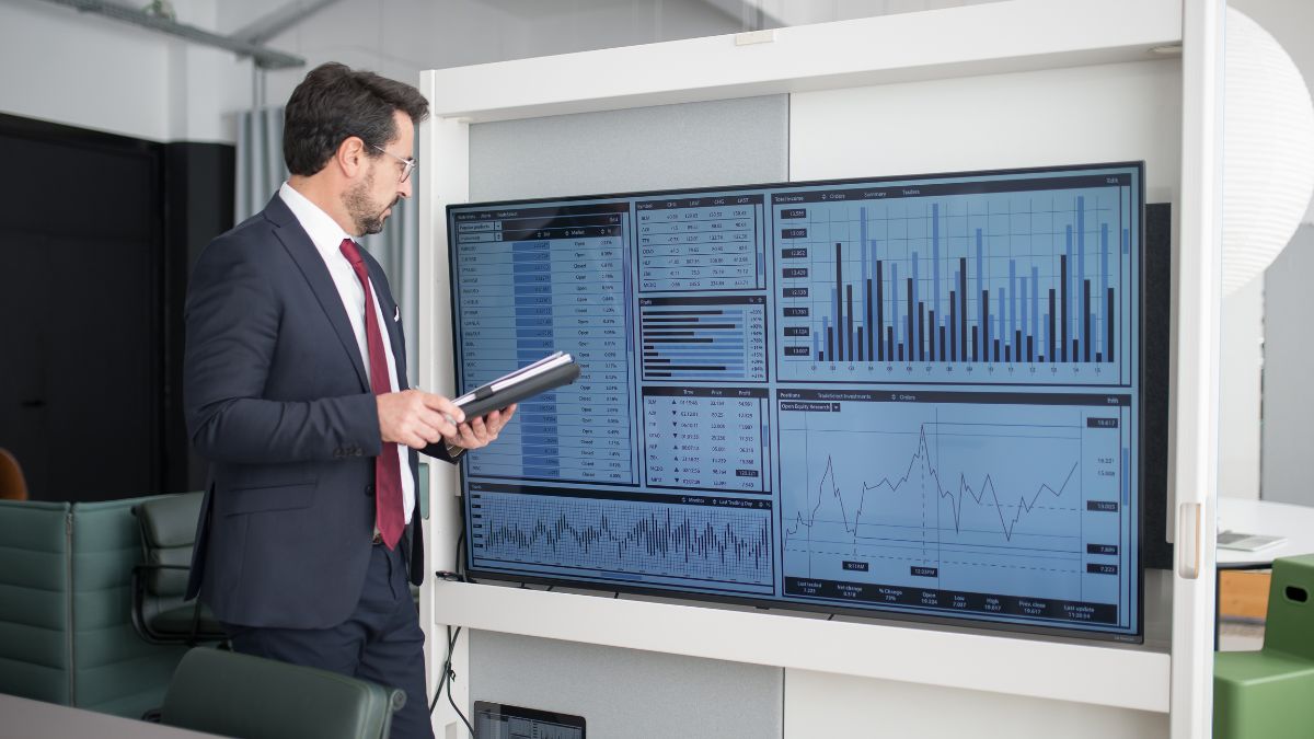 stocks to watch, oct 23